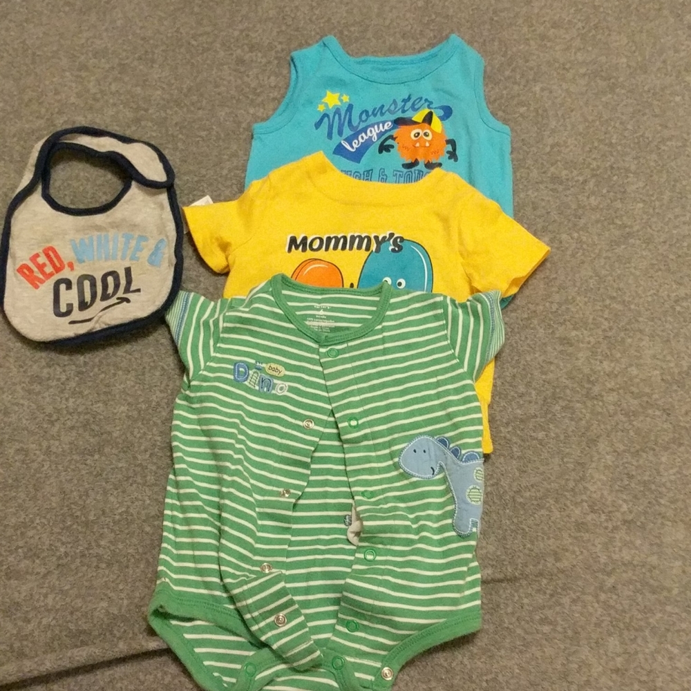 Baby tops , Bib.
